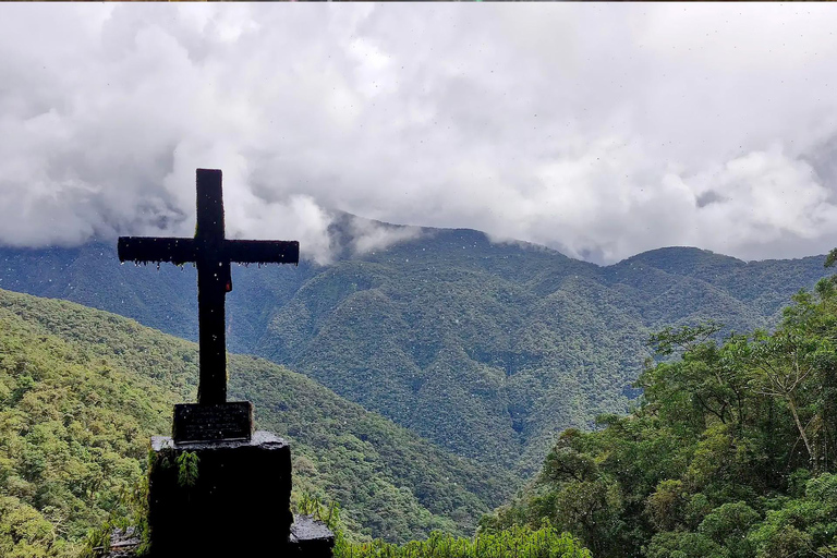 La Paz: Epic Death Road Bike Adventure