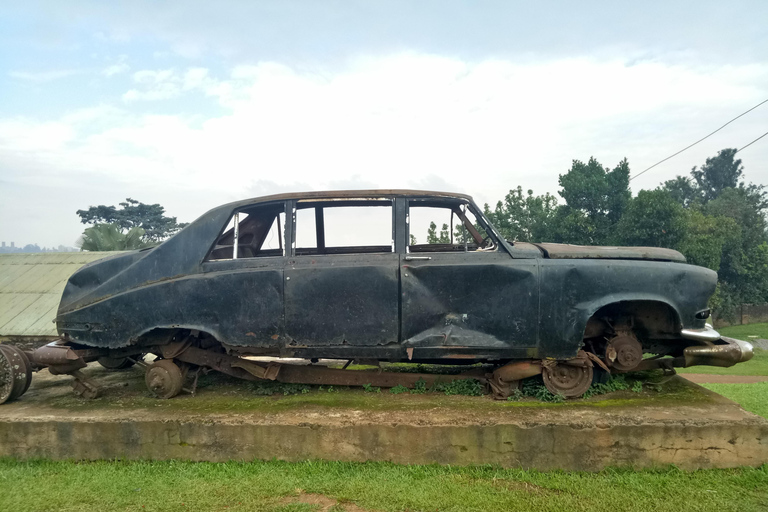 Kampala's Faith, Knowledge & Royalty: A Day Tour with Pickup