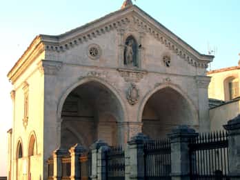 From S. Giovanni Rotondo: Monte sant'Angelo private day tour