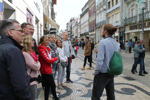 City tour para descobrir o centro do Porto em alemão (máximo 12 pax)City tour para você conhecer o centro do Porto em alemão (máximo de 12 pessoas)