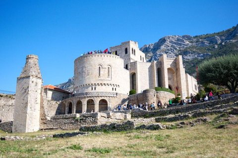 Desde Tirana Excursión de un día a Krujë con comida y cena