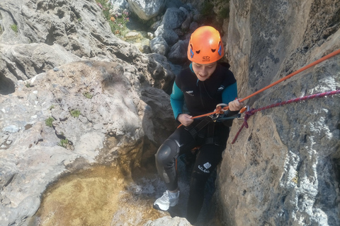 Río Verde, Otivar, Granada: canyoning crystal clear waters jumps and rappel