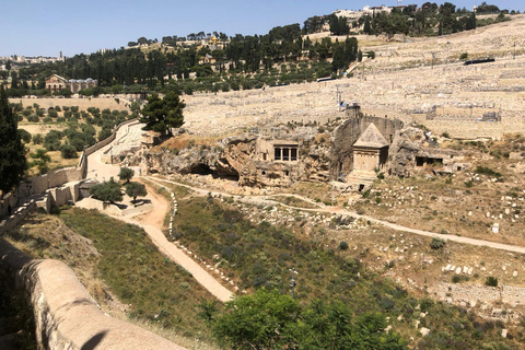 Jerusalem The New City Tour: Mamilla Mall and Mehane Yehuda