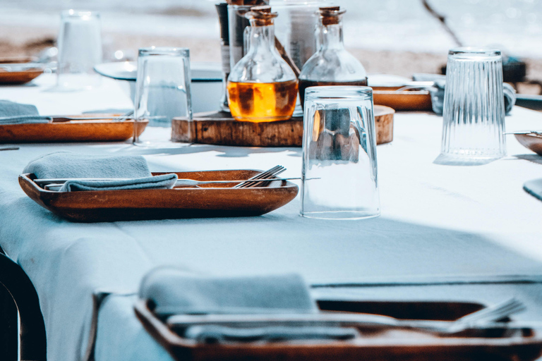 Walvis Bay: Marine Cruise with Beach Lunch