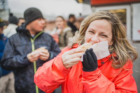 Akureyri: Food Walk With 5 Tastings and Local Guide