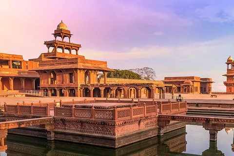 Full-day tour of Agra with Fatehpur Sikri from Delhi