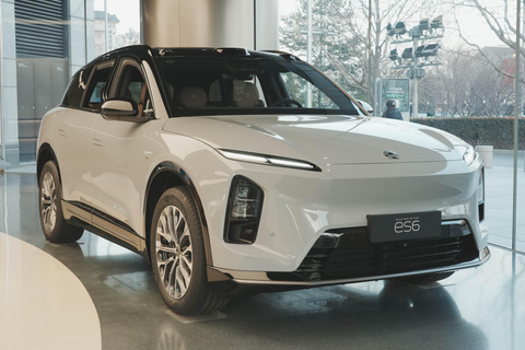 Beijing: Cutting-Edge Technology High-Tech Innovation Tour EVs & VR Immersive Experience