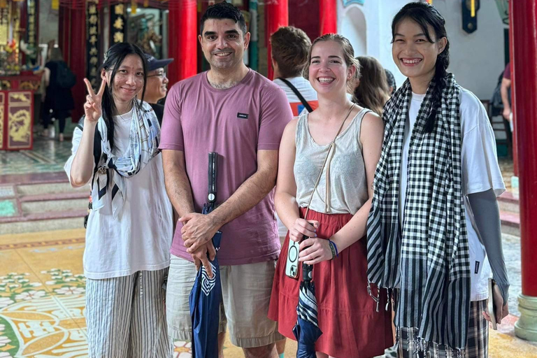 Hoi An : Visite à pied de la vieille ville avec tour en bateau aux lanternes