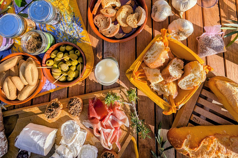 Marseille: Walking Food Tour with a local