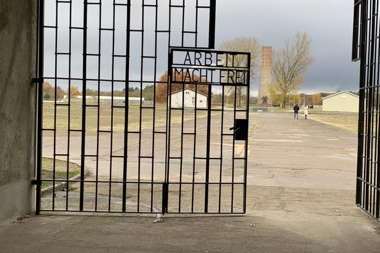 Von Berlin aus: Gedenkstätte Sachsenhausen und Museumstour