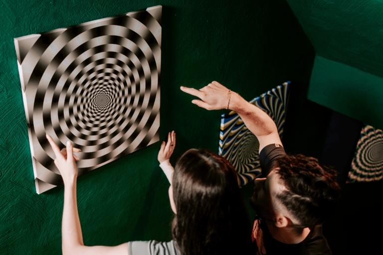 Krakow: House of Illusions - entry ticket for student/senior