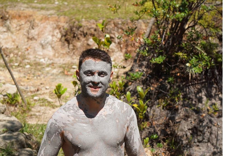 Vulcano, sorgenti calde, bagni di fango e tour del tè: tutto inclusoGiro aperto