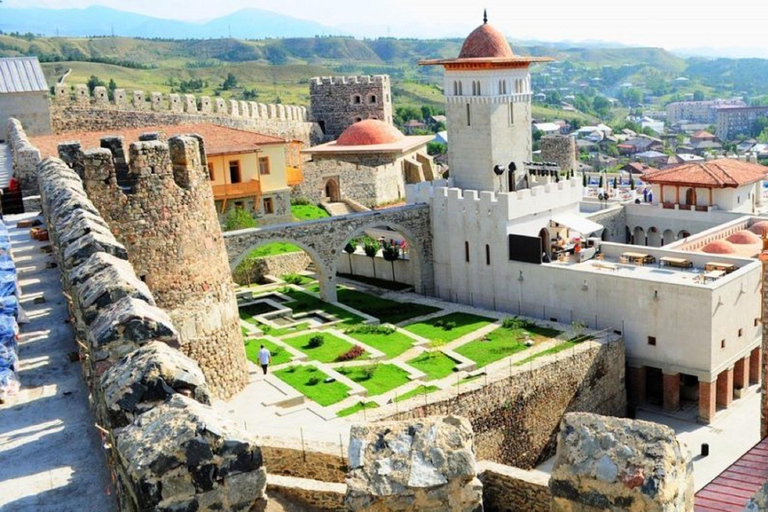 Tbilisi: Vardzia Caves, Rabati Castle and Borjomi Day Trip