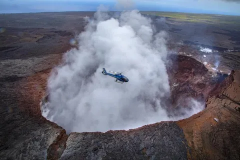 Da Maui a Big Island: Tour in autobus e elicottero del vulcano di Big Island