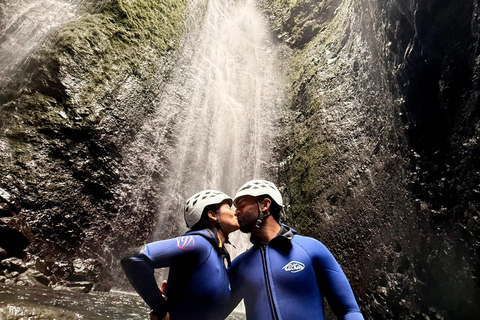 Elite Canyoning L3: The 60m Ribeira Funda Vertical Challenge