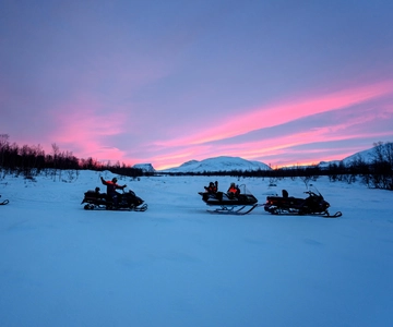 Snowmobile Adventure Abisko (Drive your own)