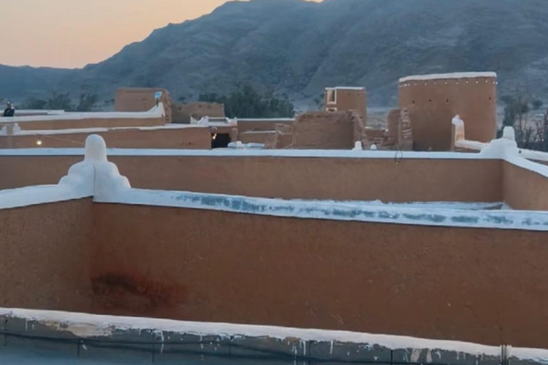 Riyadh: 2-day tour of 5 heritage villages and a safari trip