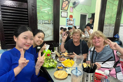 Da Nang Night Foodie & Sighseeing Motorbike by Ao Dai Riders Private Trip by 5 Best Dishes
