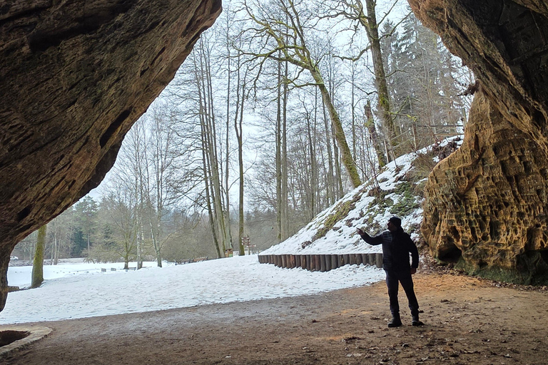 From Riga: Turaida & Sigulda Day Trip with Guide