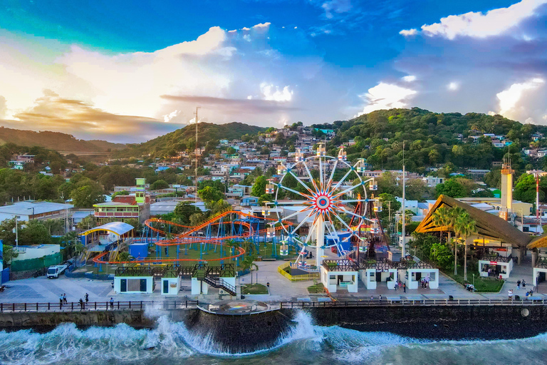 Sunset Park Amusement Park, El Zonte Beach, and Puerta del Diablo