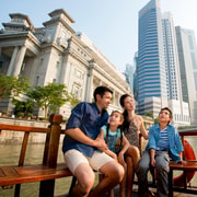Singapore: Night City Tour with River Cruise and Pickup