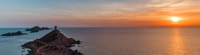 Ajaccio, voyage en mer au coucher du soleil aux Îles Sanguinaires - Hizvo