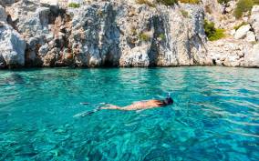Athens: Aegina, Agistri & Metopi Swimming Cruise with lunch