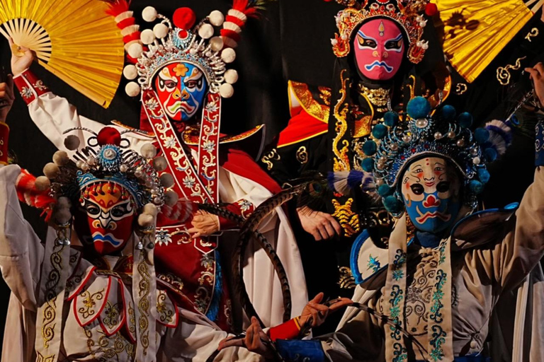 Chengdu: Qingcheng-berg, Dujiangyan en Sichuan-operaQingcheng Mountain, Dujiangyan&amp;SiChuan Opera All-Inclusive