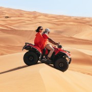 Dubai: Halbtägige Wüstensafari, Kamelritt & Quad-Option