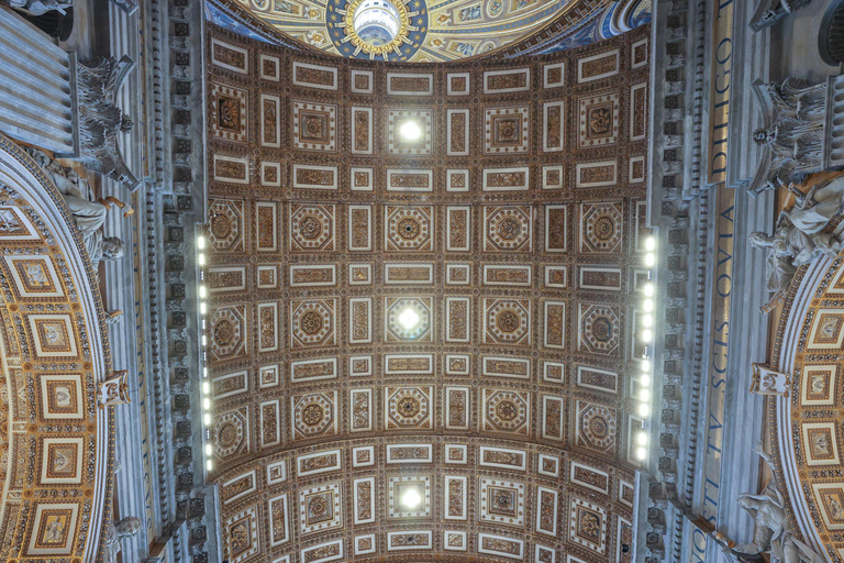Rome: St. Peter’s Basilica & Underground Tombs Tour Group Tour in French