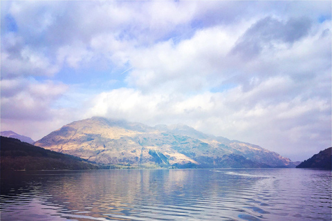 Wonderen van Lochside: Een schilderachtige tocht door het nationale park Trossachs