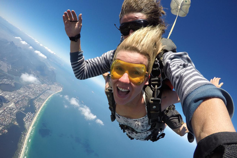 Rio de Janeiro: Tandemhopp över strandenRio de Janeiro: Tandemhoppning över stranden