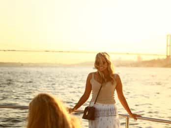 Istanbul: Bosporen Privat guidad yachtkryssning med snacks