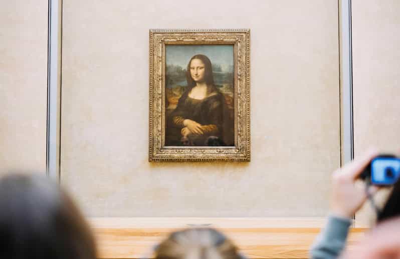 Paris: Louvre Guided Tour with Priority Entry & Mona Lisa