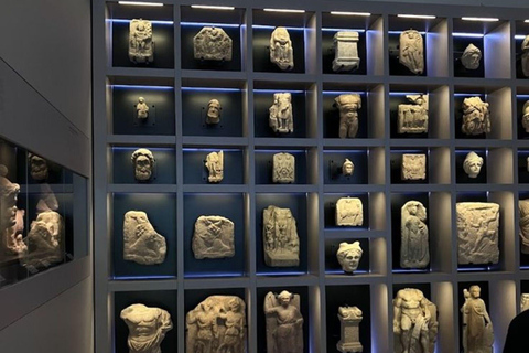 Stuttgart: Landesmuseum Württemberg Entry & hotel Transfer