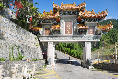 Sunrise at Penang Hill, Kek Lok Si Temple, and Market Tour