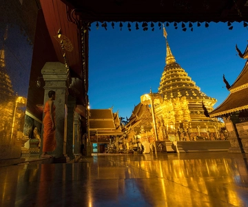 Chiang Mai: Doi Suthep & Wat Umong Twilight Tour with Pickup
