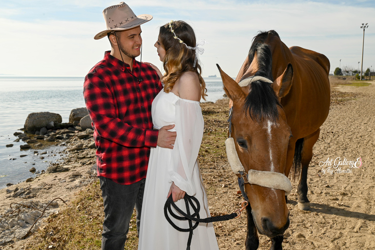 سالونيك: جلسة تصوير للخيول في مشهد طبيعي