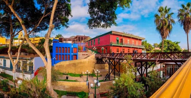 Excursion to Barranco, Chorrillos and Pachacamac