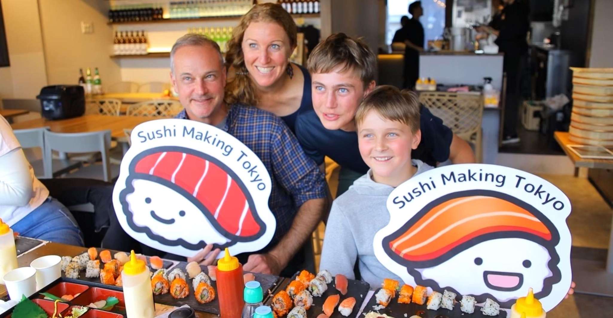 Osaka: Roll and Authentic Sushi Making Class in Dotonbori photo 7