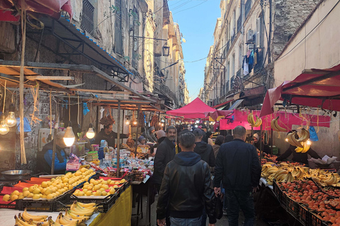 Oran: The absolute everything of El Bahia with a local