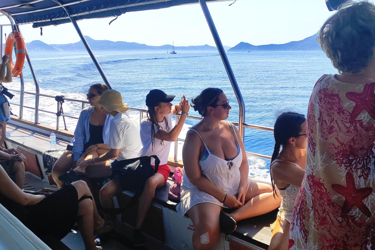 Canal de Corinto: travesía en barco con fondo de cristal St. Andreas