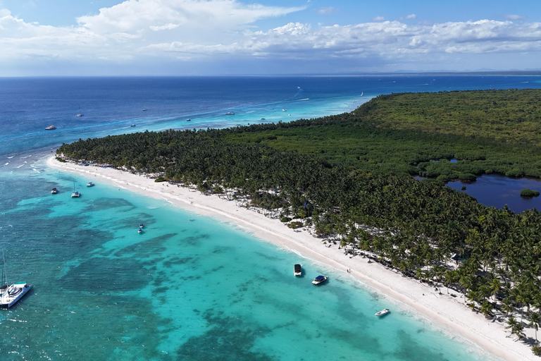 Saona Island: Premium Beach Tour