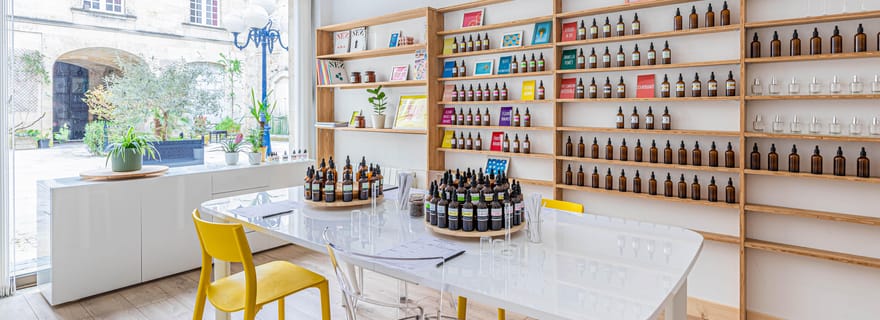 Bordeaux City Center : Atelier de création de parfum 2h30