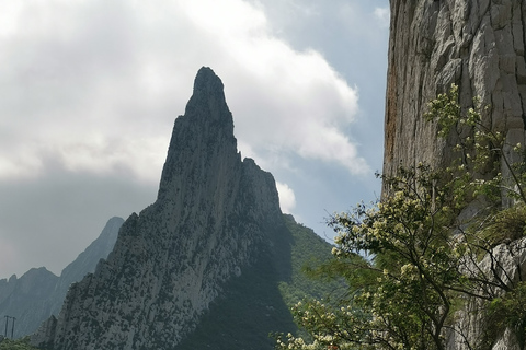 Monterrey: Rappelling class in La Huasteca Park