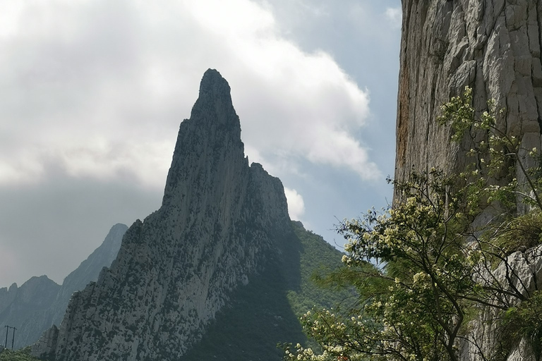 Monterrey: Rappelling class in La Huasteca Park