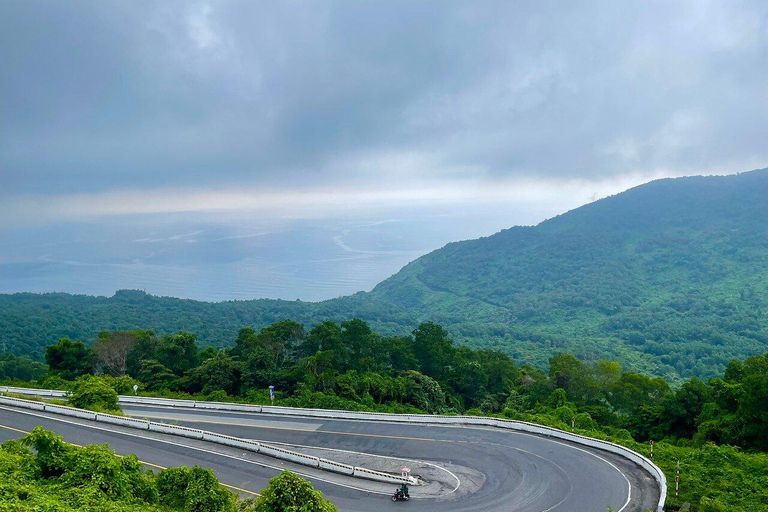 Hue nach Hoi An Easy Rider Tour: Abenteuer am Hai Van Pass