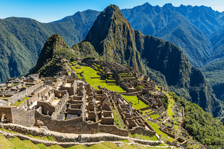 Perú: 17 días 16 noches la Magia de los Incas y el AmazonasPerú Místico: Descubre la Magia de los Incas y del Amazonas