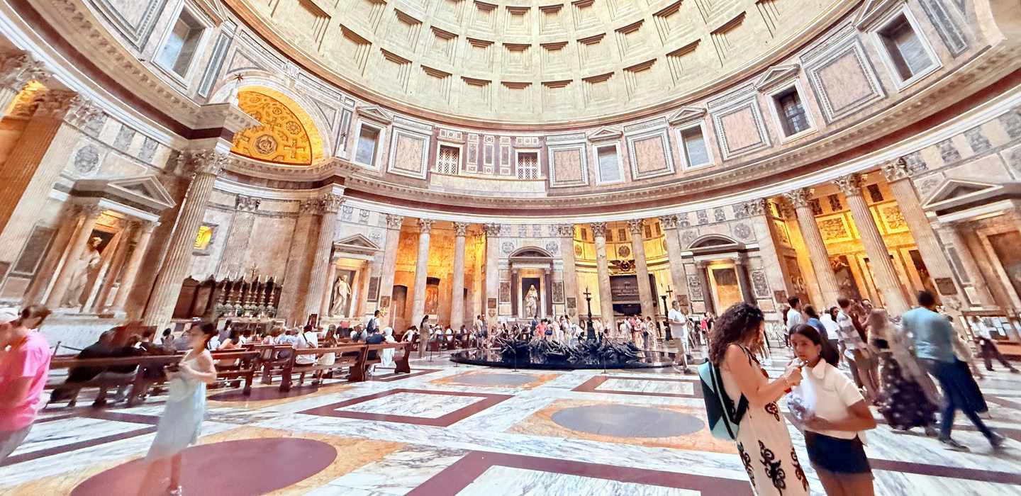 Rom: Eintritt ins Pantheon mit Gastgeber und interaktiver App Rom: Eintritt ins Pantheon mit Gastgeber und interaktiver App
