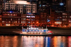 Nashville: Dinner-Bootsfahrt mit Musik